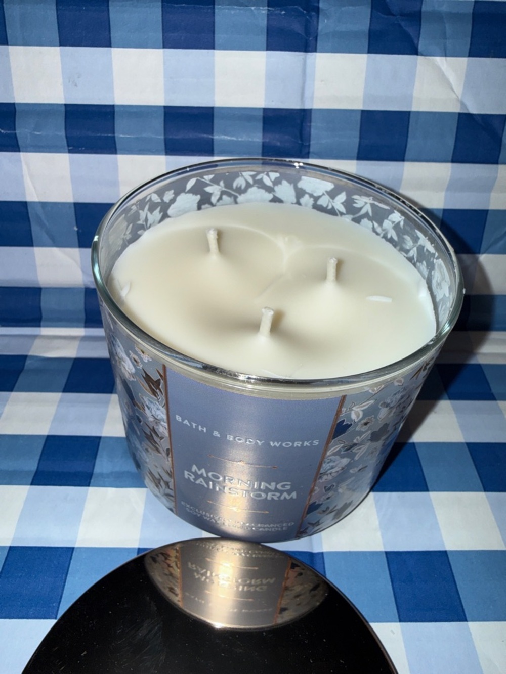 Morning rain storm candle